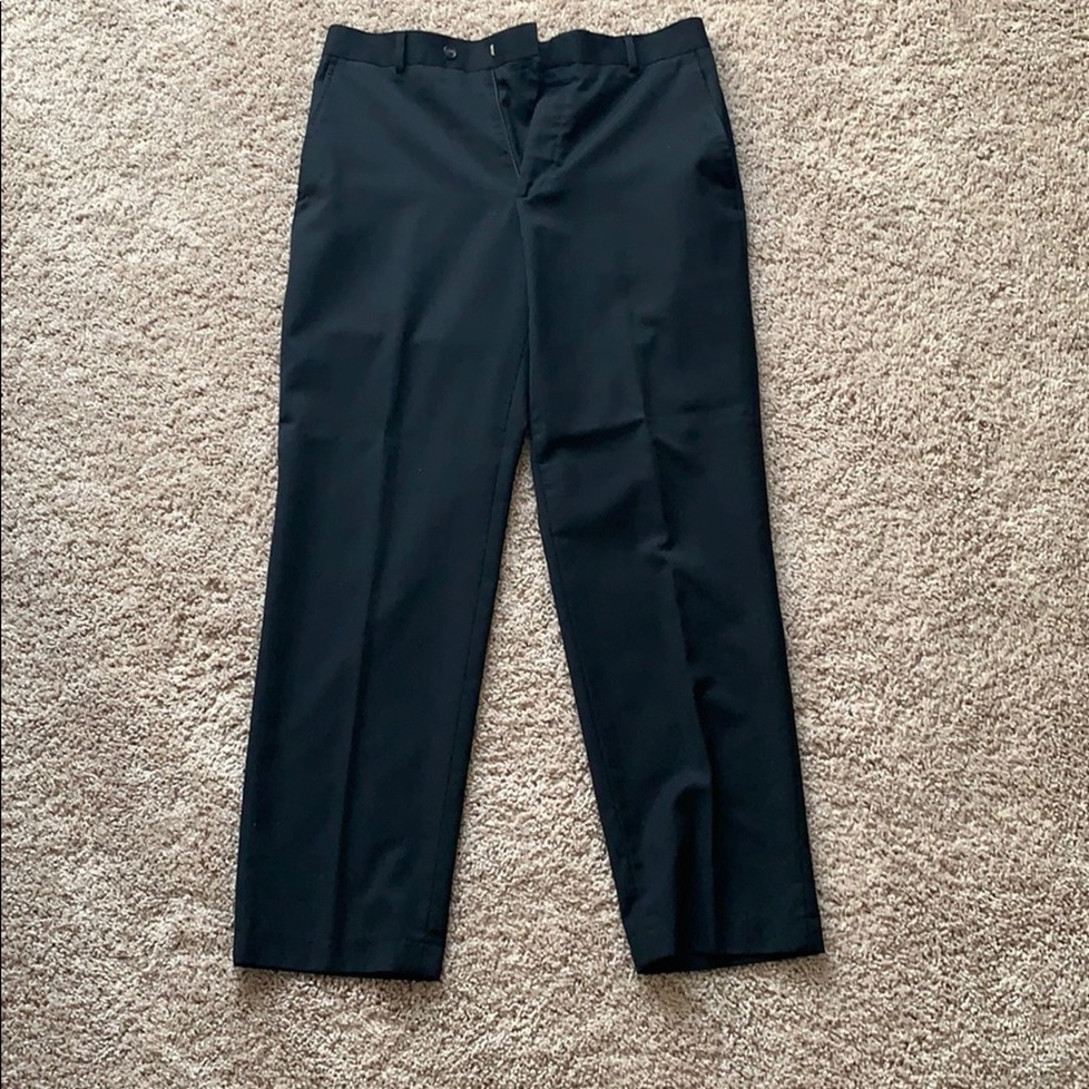 Black Stafford dress pants. Regular fit. 34 x 30
